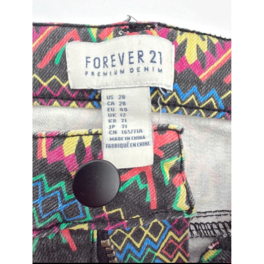 Forever 21 Denim Shorts 28‎ Black Multi Tribal Print Geometric Hipster Festival